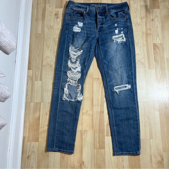 American Eagle Outfitters Denim - American Eagle Outfitters Women's Tomgirl Distressed High Waisted Jeans Size 6R